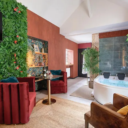 Avec Jacuzzi - Le Boudoir De La Loire Apartment *